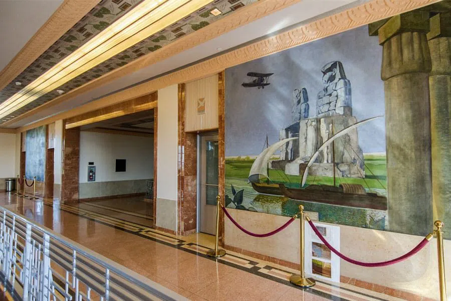 New Orleans Lakefront Airport terminal (Messina's Runway Cafe), New Orleans