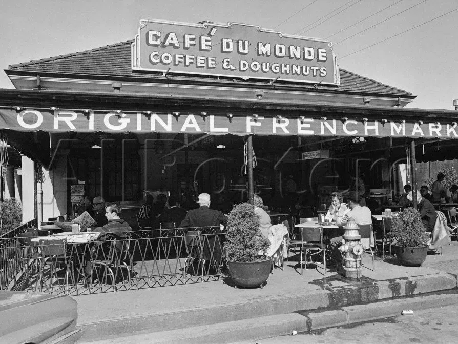 Café du Monde (French Market stand), New Orleans