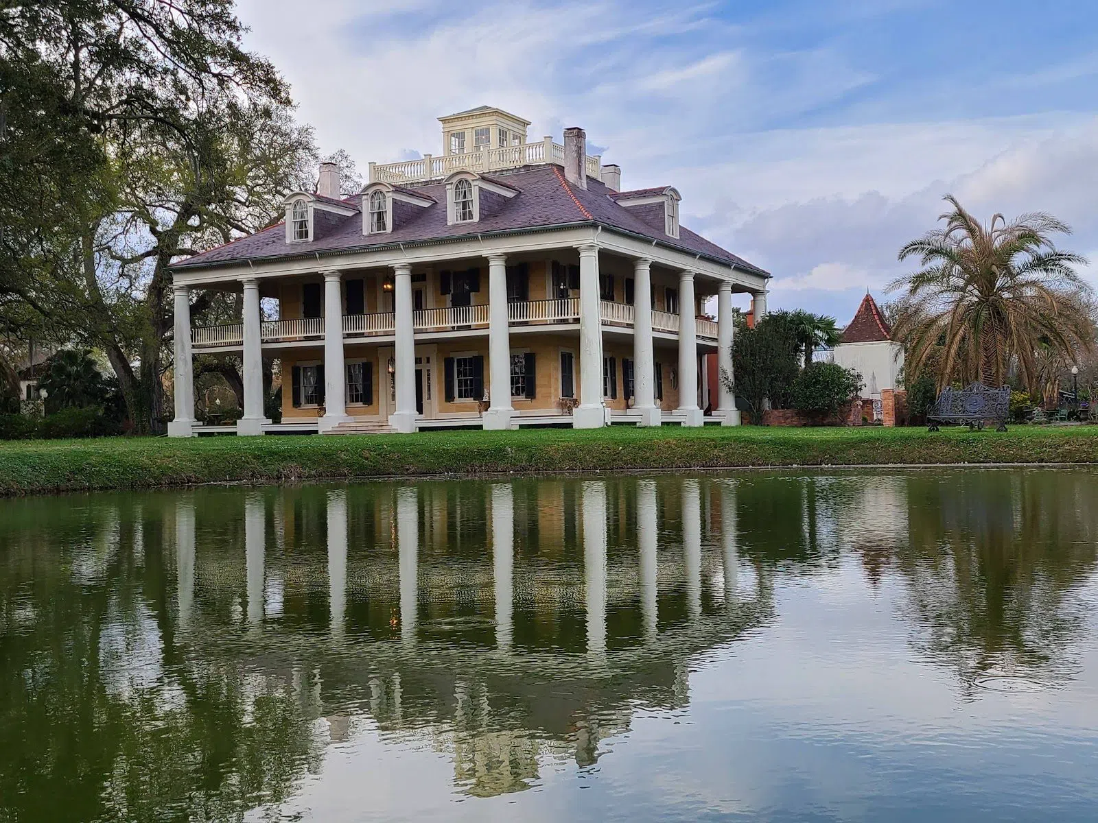 Houmas House in October and the Slow Water Beyond